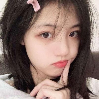 男人女人向前走